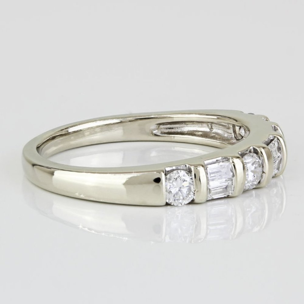 14k White Gold Baguette + Round-cut Diamond Bridal Wedding Band Ring - Picture 5 of 8